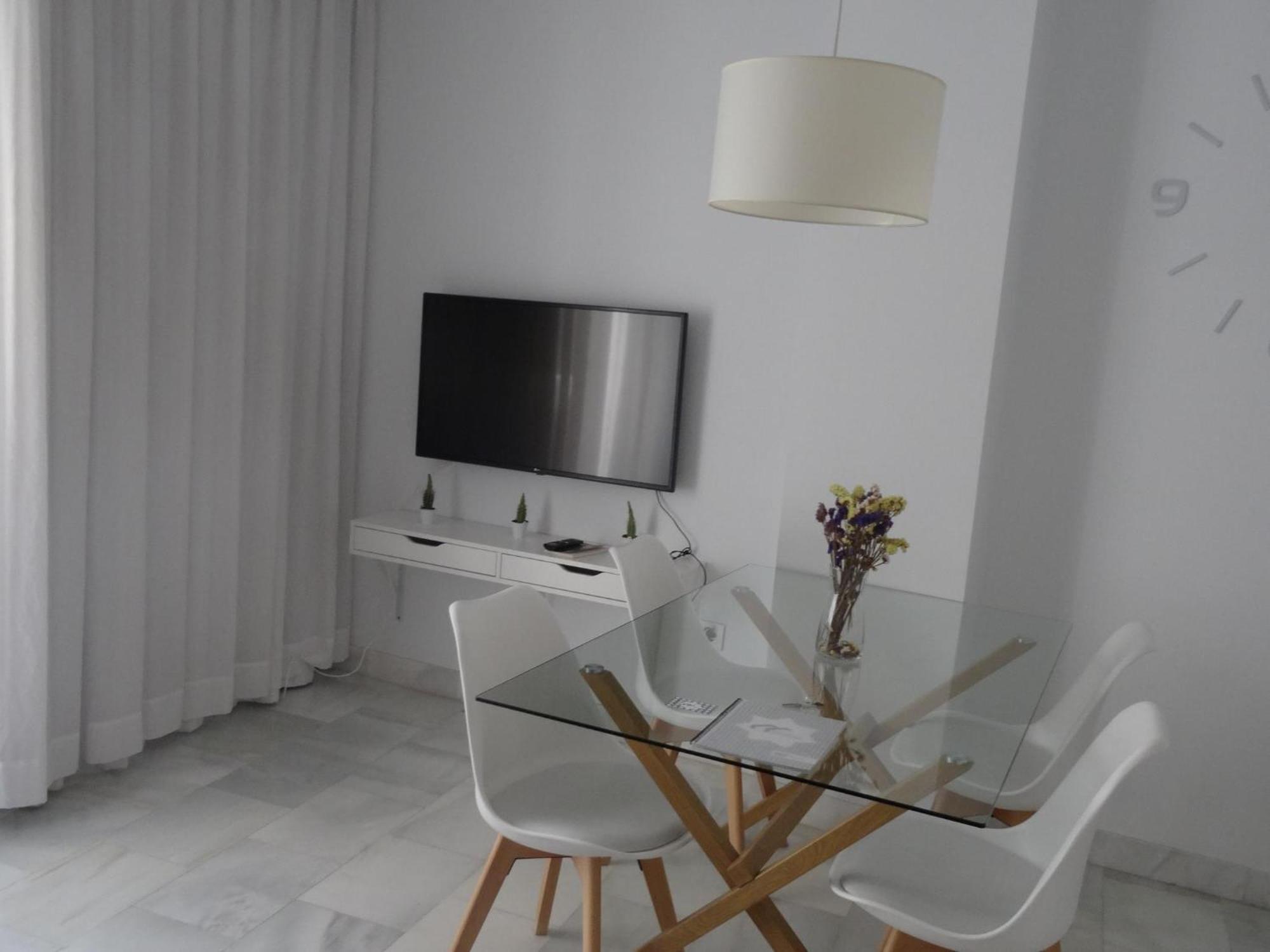 Apartamentos Domus Con Parking Gratuito — Fotos 1